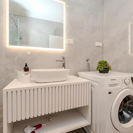 Kolovare Luxury Apartamento