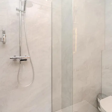 Apartment Kolovare Luxury